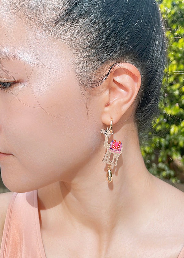Camel Hoops
