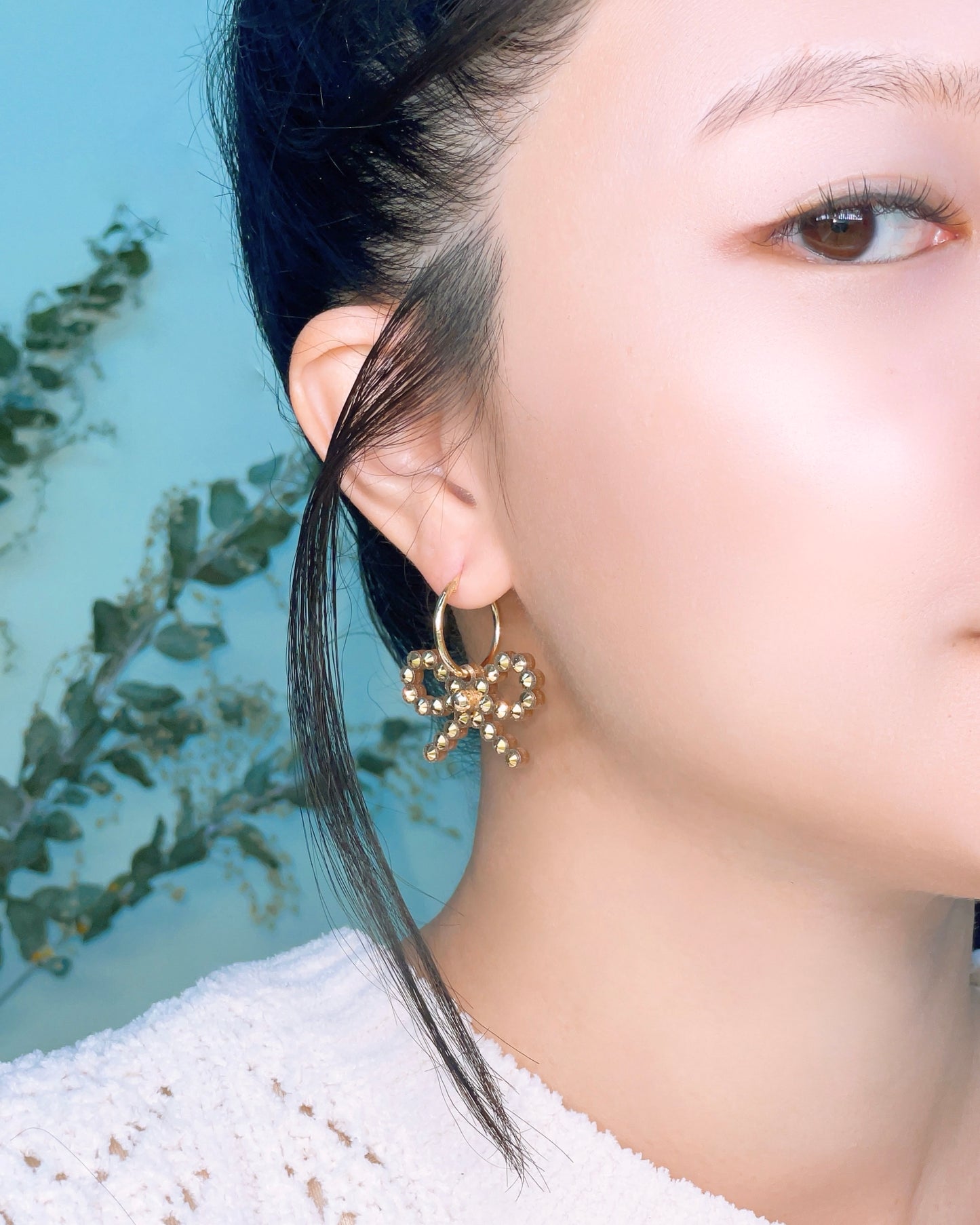 Mini Ribbon Hoop (Gold)