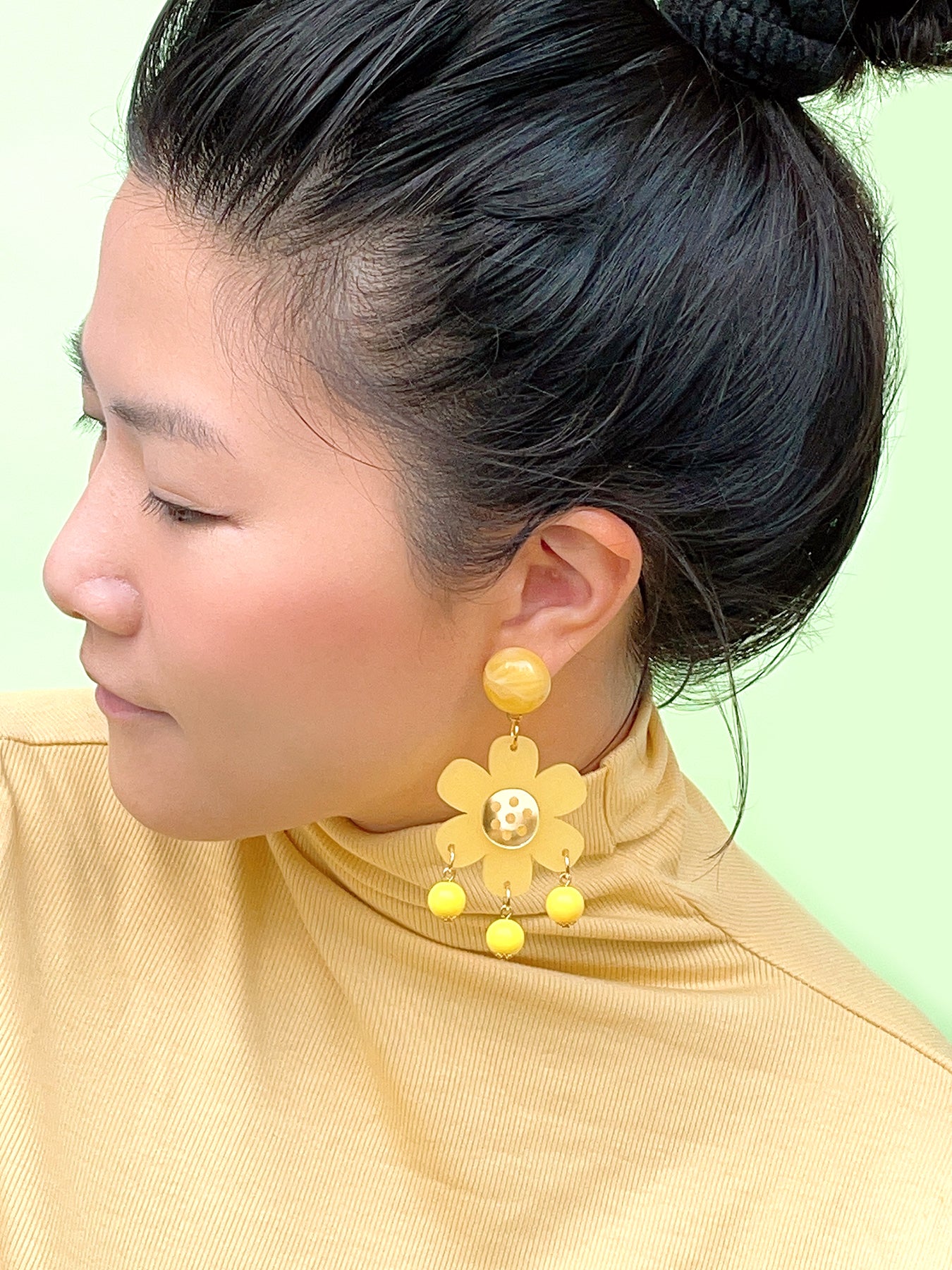 Yellow Flower Retro Earrings