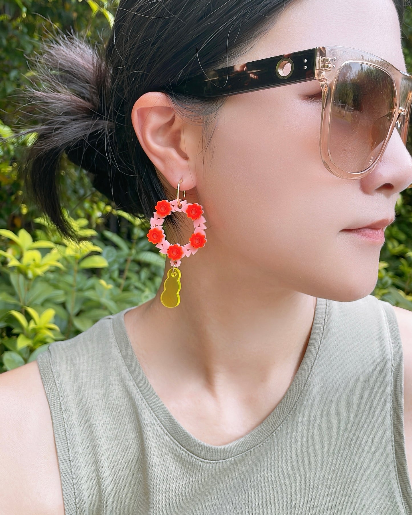 Flower Wreath Hoops (Pink)
