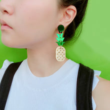 Load image into Gallery viewer, Pineapple Earrings
